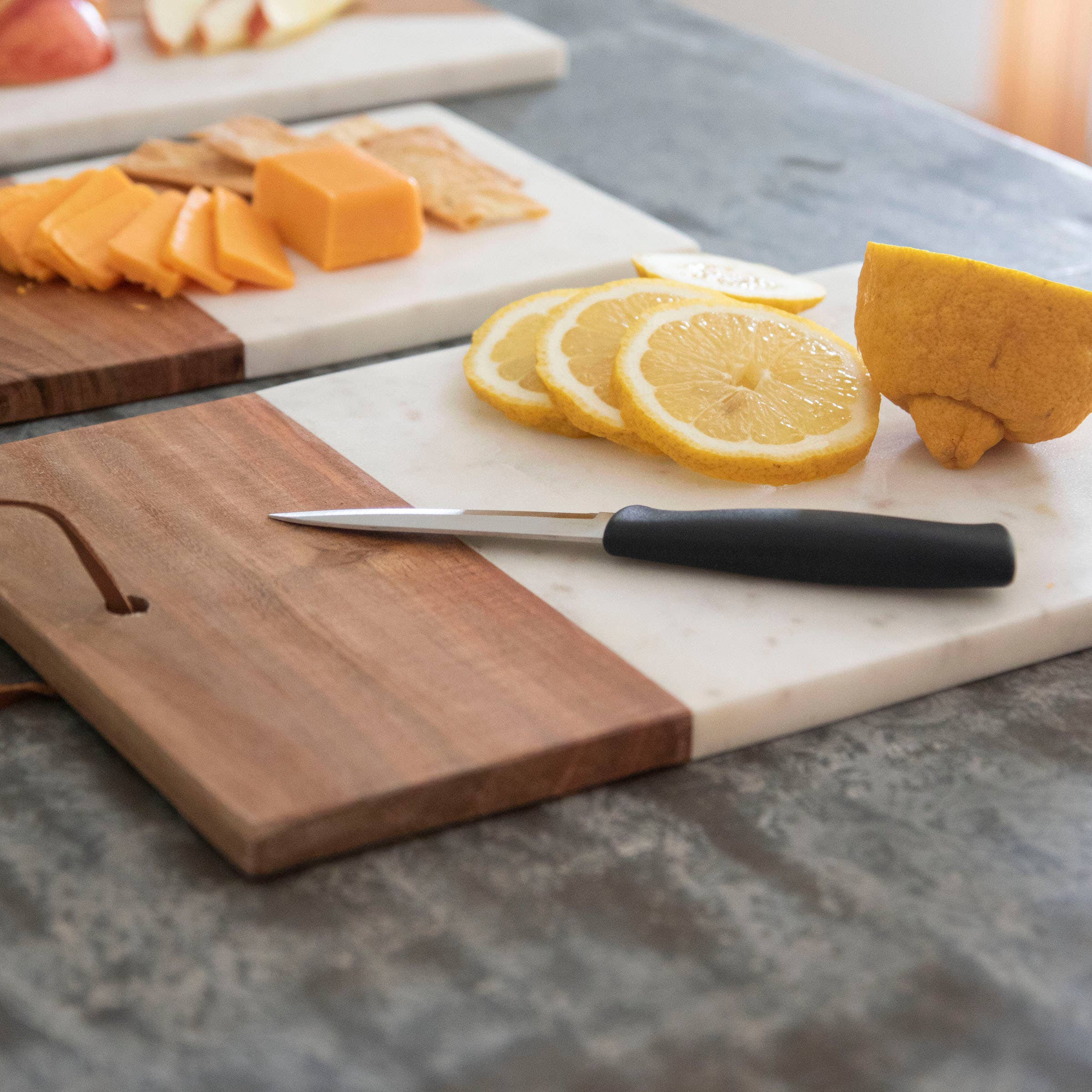Kendal Marble and Mango Wood Cutting Board